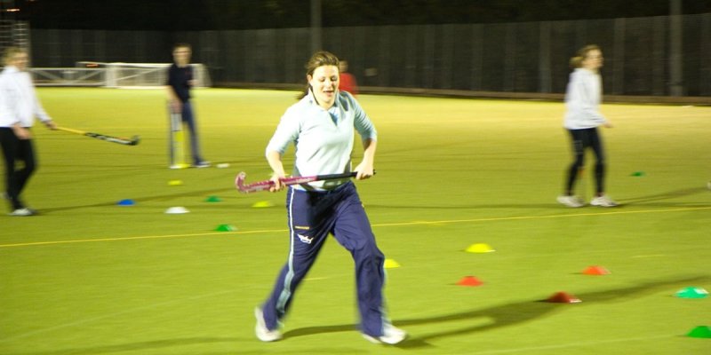 Back to Hockey - Play on the Social Side